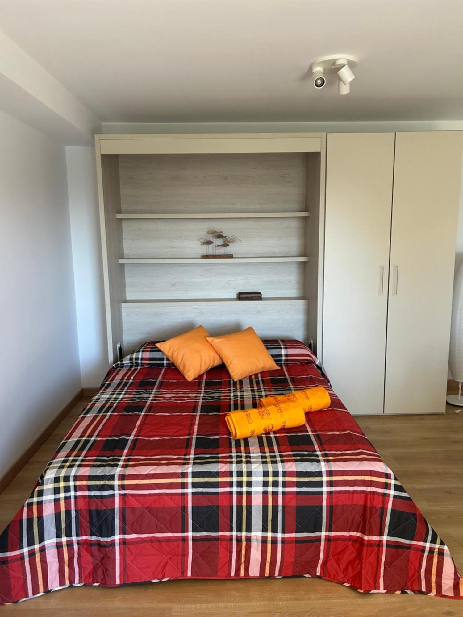Villa Annalisa, Relax, Sleep And Fly! Malaga Bagian luar foto