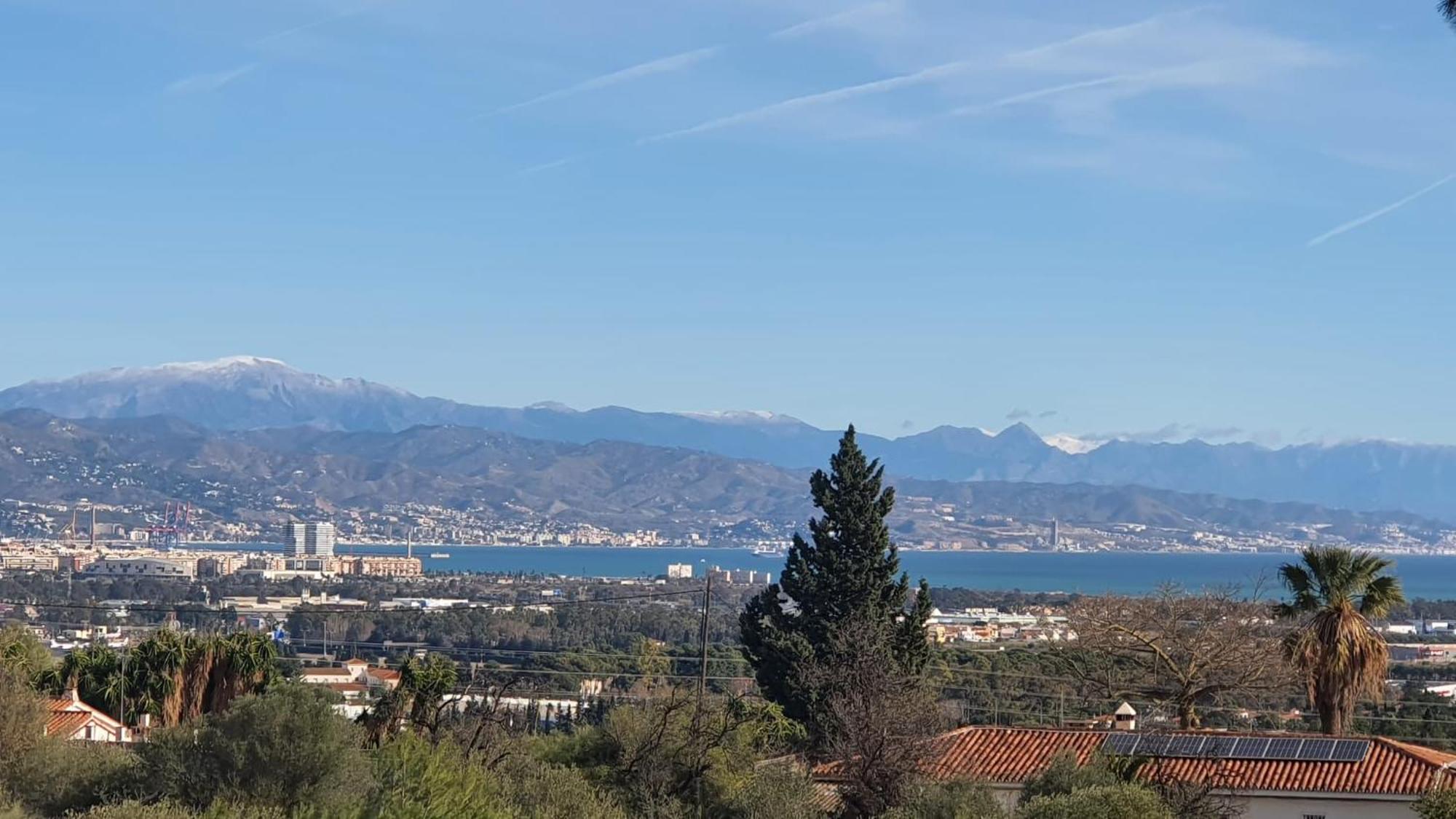 Villa Annalisa, Relax, Sleep And Fly! Malaga Bagian luar foto