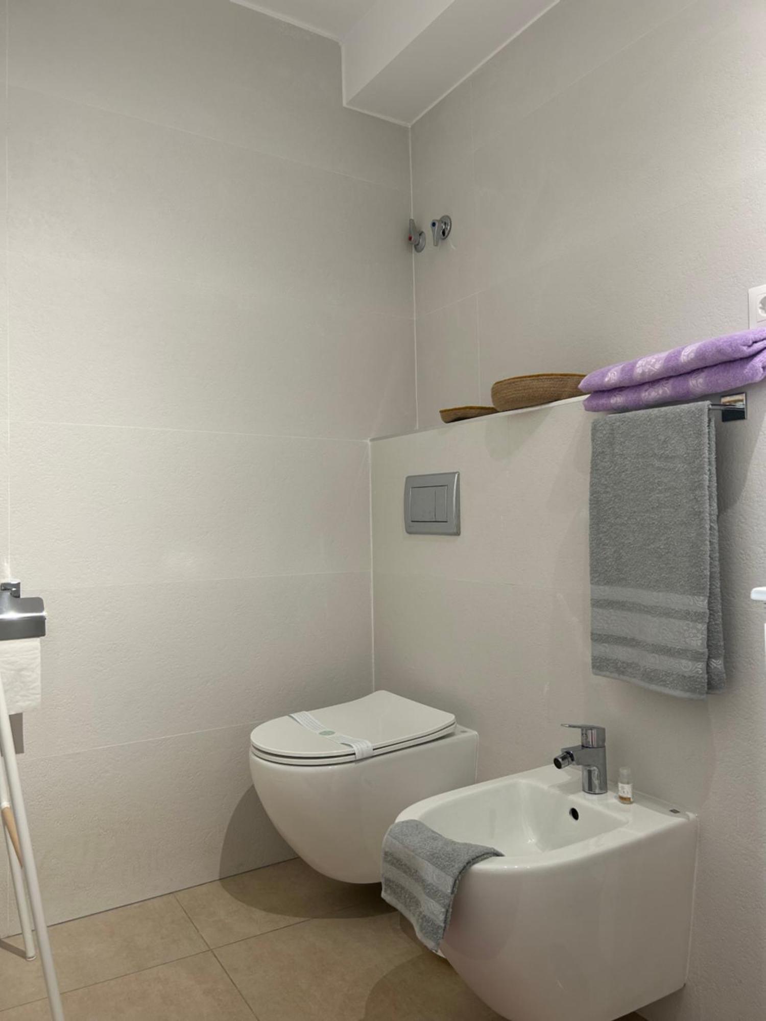 Villa Annalisa, Relax, Sleep And Fly! Malaga Bagian luar foto